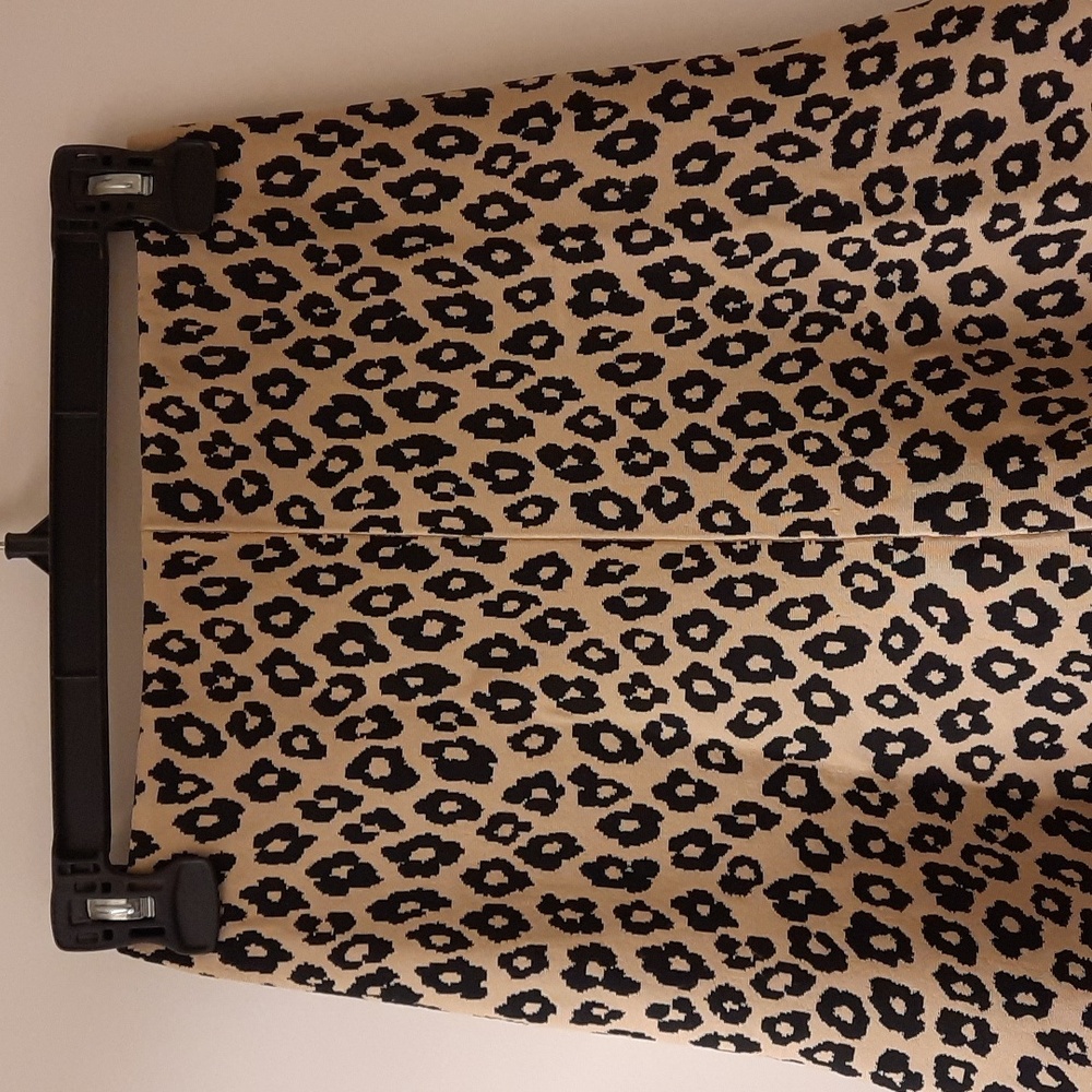 NWT, Theory Glossed Leopard Knit Skirt - Picture 6 of 15